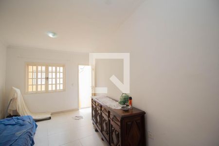 Casa à venda com 134m², 4 quartos e 2 vagas Casa à venda com 134m², 4 quartos e 2 vagasQuarto de Serviço