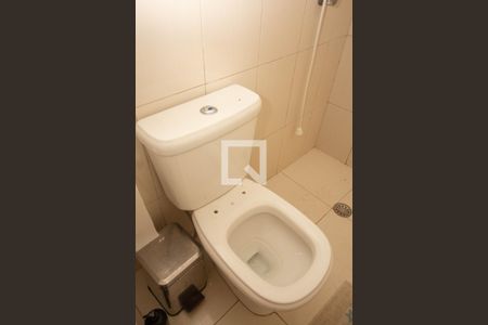 Casa à venda com 134m², 4 quartos e 2 vagas Casa à venda com 134m², 4 quartos e 2 vagasBanheiro de Serviço