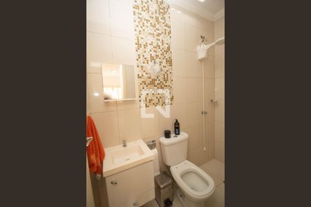 Casa à venda com 134m², 4 quartos e 2 vagas Casa à venda com 134m², 4 quartos e 2 vagasBanheiro de Serviço