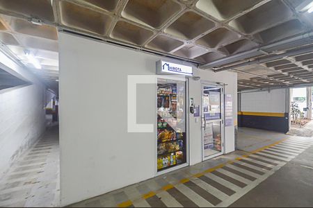 Apartamento à venda com 107m², 3 quartos e 2 vagas Apartamento à venda com 107m², 3 quartos e 2 vagasMercado