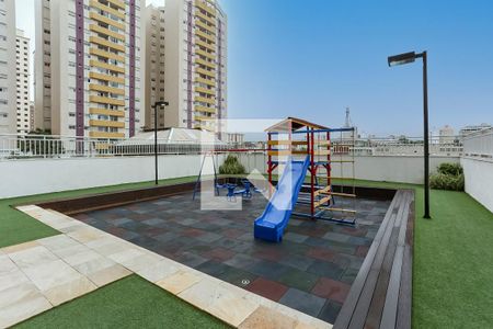 Apartamento à venda com 107m², 3 quartos e 2 vagas Apartamento à venda com 107m², 3 quartos e 2 vagasÁrea comum - Playground
