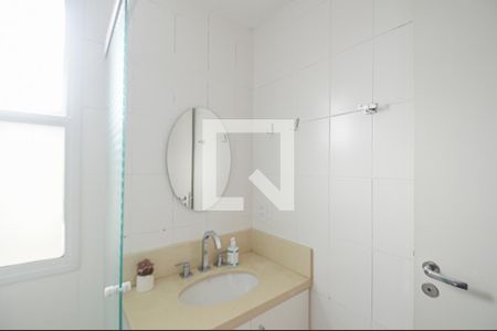 Apartamento à venda com 107m², 3 quartos e 2 vagas Apartamento à venda com 107m², 3 quartos e 2 vagasBanheiro da Suíte