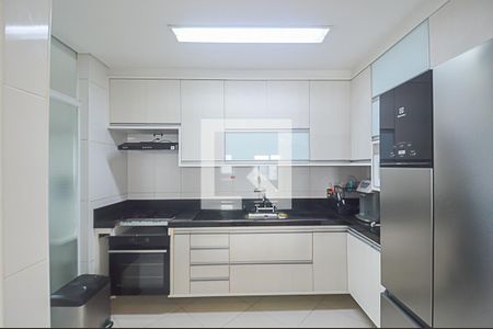 Apartamento à venda com 107m², 3 quartos e 2 vagas Apartamento à venda com 107m², 3 quartos e 2 vagasCozinha