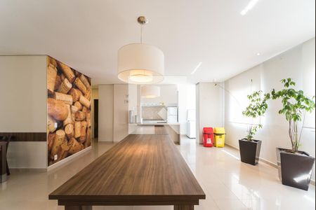Apartamento à venda com 107m², 3 quartos e 2 vagas Apartamento à venda com 107m², 3 quartos e 2 vagasÁrea comum - Salão de festas