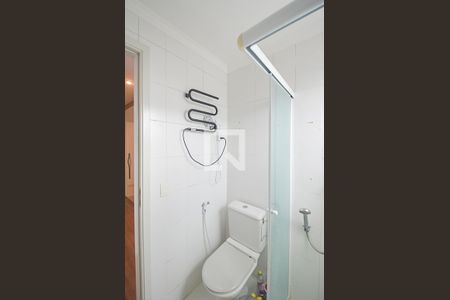 Apartamento à venda com 107m², 3 quartos e 2 vagas Apartamento à venda com 107m², 3 quartos e 2 vagasBanheiro da Suíte