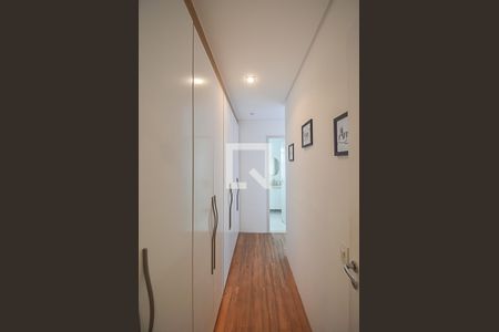 Apartamento à venda com 107m², 3 quartos e 2 vagas Apartamento à venda com 107m², 3 quartos e 2 vagasSuíte
