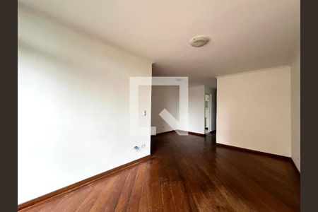 Apartamento à venda com 75m², 3 quartos e 2 vagasSala