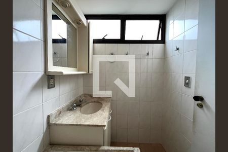 Apartamento à venda com 75m², 3 quartos e 2 vagasBanheiro do Quarto