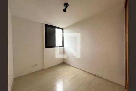 Apartamento à venda com 75m², 3 quartos e 2 vagasQuarto 3