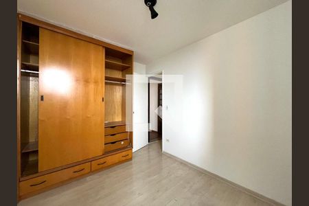 Apartamento à venda com 75m², 3 quartos e 2 vagasQuarto 3