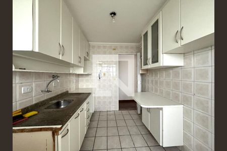 Apartamento à venda com 75m², 3 quartos e 2 vagasCozinha