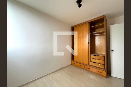 Apartamento à venda com 75m², 3 quartos e 2 vagasQuarto 3