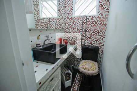 Casa à venda com 175m², 3 quartos e 4 vagasBanheiro