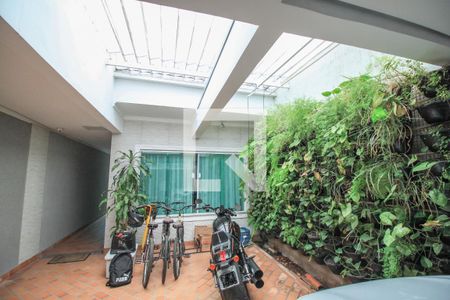 Casa à venda com 175m², 3 quartos e 4 vagasÁrea comum