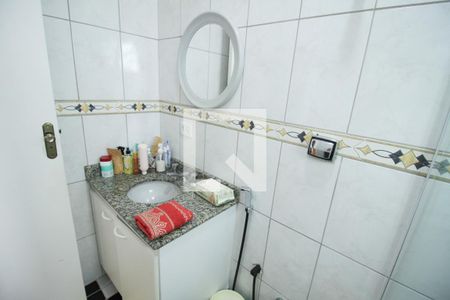 Casa à venda com 175m², 3 quartos e 4 vagasBanheiro