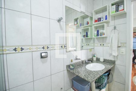 Casa à venda com 175m², 3 quartos e 4 vagasBanheiro/Quarto 2