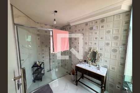 Casa à venda com 350m², 4 quartos e 3 vagas Casa à venda com 350m², 4 quartos e 3 vagasBanheiro