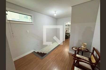 Casa à venda com 350m², 4 quartos e 3 vagas Casa à venda com 350m², 4 quartos e 3 vagasQuarto