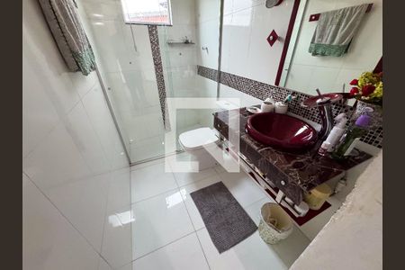 Casa à venda com 350m², 4 quartos e 3 vagas Casa à venda com 350m², 4 quartos e 3 vagasBanheiro