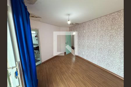 Casa à venda com 350m², 4 quartos e 3 vagas Casa à venda com 350m², 4 quartos e 3 vagasQuarto