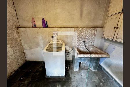 Casa à venda com 325m², 3 quartos e 1 vagaÁrea de Serviço