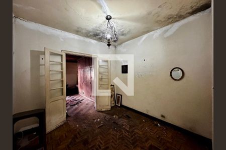 Casa à venda com 325m², 3 quartos e 1 vagaQuarto 2