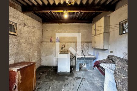 Casa à venda com 325m², 3 quartos e 1 vagaÁrea de Serviço