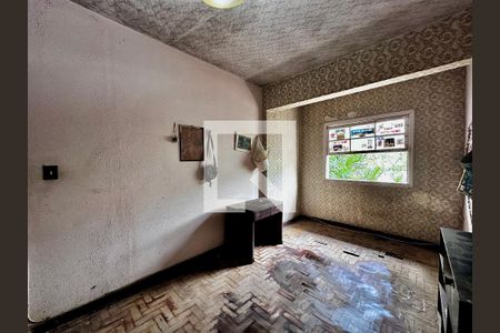 Casa à venda com 325m², 3 quartos e 1 vagaQuarto 1