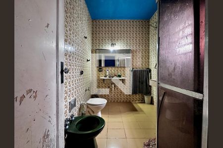 Casa à venda com 325m², 3 quartos e 1 vagaBanheiro