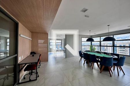 Apartamento à venda com 77m², 2 quartos e 1 vagaÁrea comum