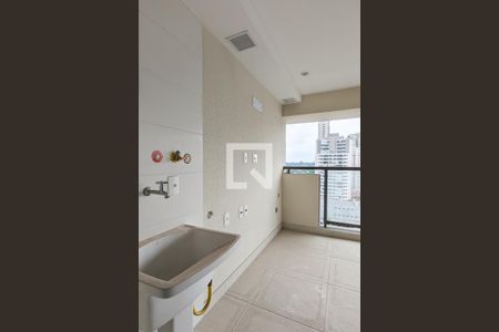 Apartamento à venda com 77m², 2 quartos e 1 vagaÁrea de serviço