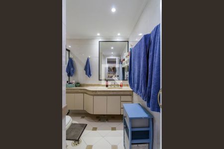 Apartamento à venda com 120m², 3 quartos e 2 vagasQuarto 02 Banheiro