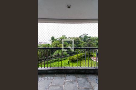 Apartamento à venda com 120m², 3 quartos e 2 vagasSacada