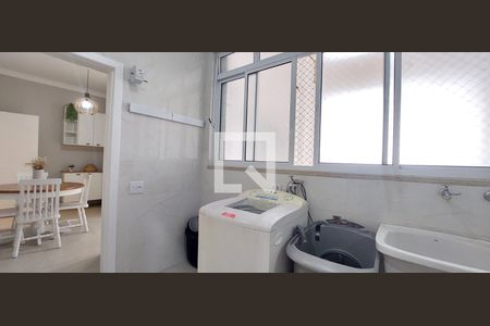 Apartamento para alugar com 155m², 3 quartos e 1 vagaÁrea de Serviço