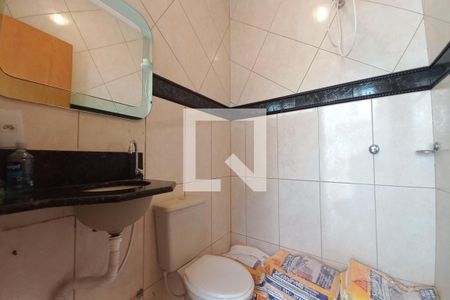 Casa à venda com 256m², 3 quartos e 4 vagasBanheiro de Serviço