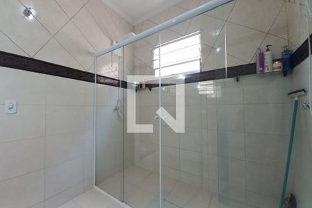 Casa à venda com 256m², 3 quartos e 4 vagasBanheiro da Suíte