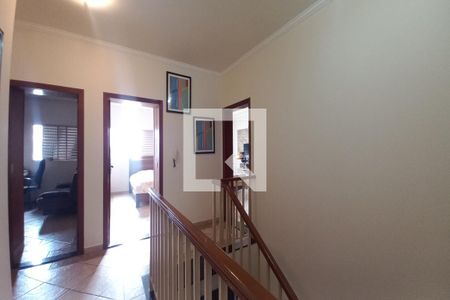 Casa à venda com 256m², 3 quartos e 4 vagasHall dos Quartos