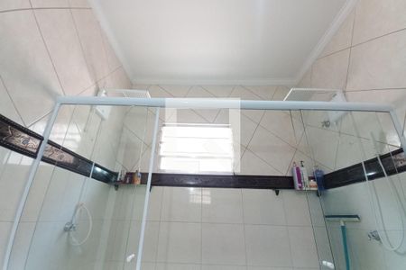 Casa à venda com 256m², 3 quartos e 4 vagasDetalhe do Banheiro da Suite