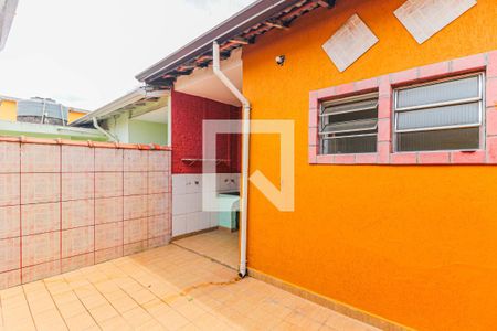 Casa para alugar com 105m², 2 quartos e 1 vaga Casa para alugar com 105m², 2 quartos e 1 vagaQuintal
