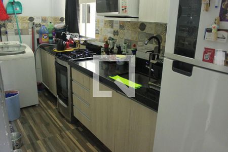 Cozinha de apartamento para alugar com 2 quartos, 39m² em Vila Nova Bonsucesso, Guarulhos