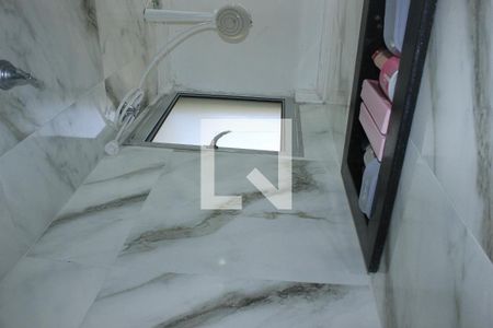 Banheiro de apartamento para alugar com 2 quartos, 39m² em Vila Nova Bonsucesso, Guarulhos