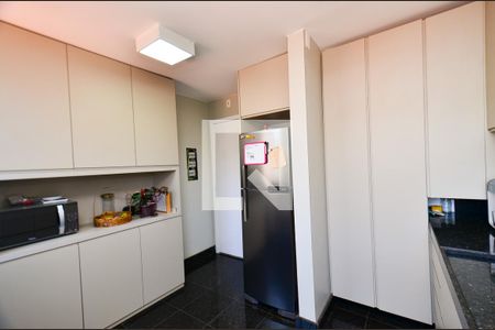 Apartamento à venda com 135m², 3 quartos e 2 vagasCozinha