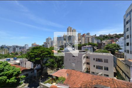 Apartamento à venda com 135m², 3 quartos e 2 vagasVista