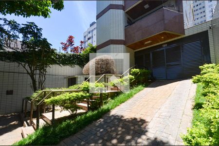 Apartamento à venda com 135m², 3 quartos e 2 vagasEntrada