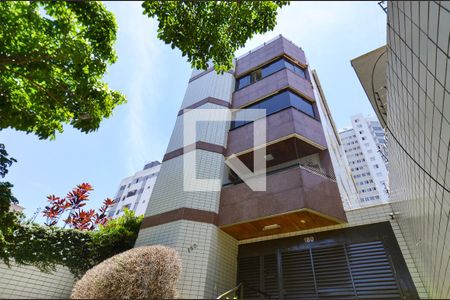 Apartamento à venda com 135m², 3 quartos e 2 vagasFachada