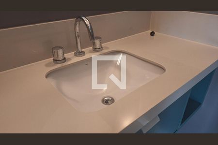 Lavabo de apartamento para alugar com 1 quarto, 67m² em Parque Industrial Tomas Edson, São Paulo
