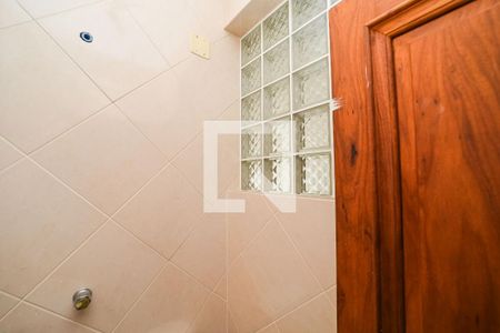 Lavabo da Suíte de apartamento para alugar com 2 quartos, 130m² em Auxiliadora, Porto Alegre