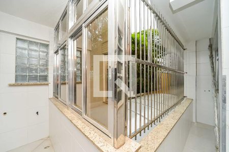 Apartamento para alugar com 130m², 2 quartos e sem vagaÁrea de Serviço