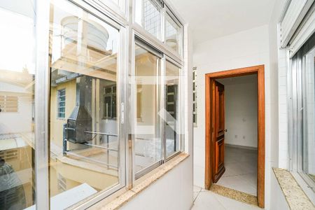 Apartamento para alugar com 137m², 2 quartos e sem vagaÁrea de Serviço