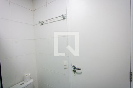 Apartamento à venda com 35m², 2 quartos e sem vaga Apartamento à venda com 35m², 2 quartos e sem vagaBanheiro